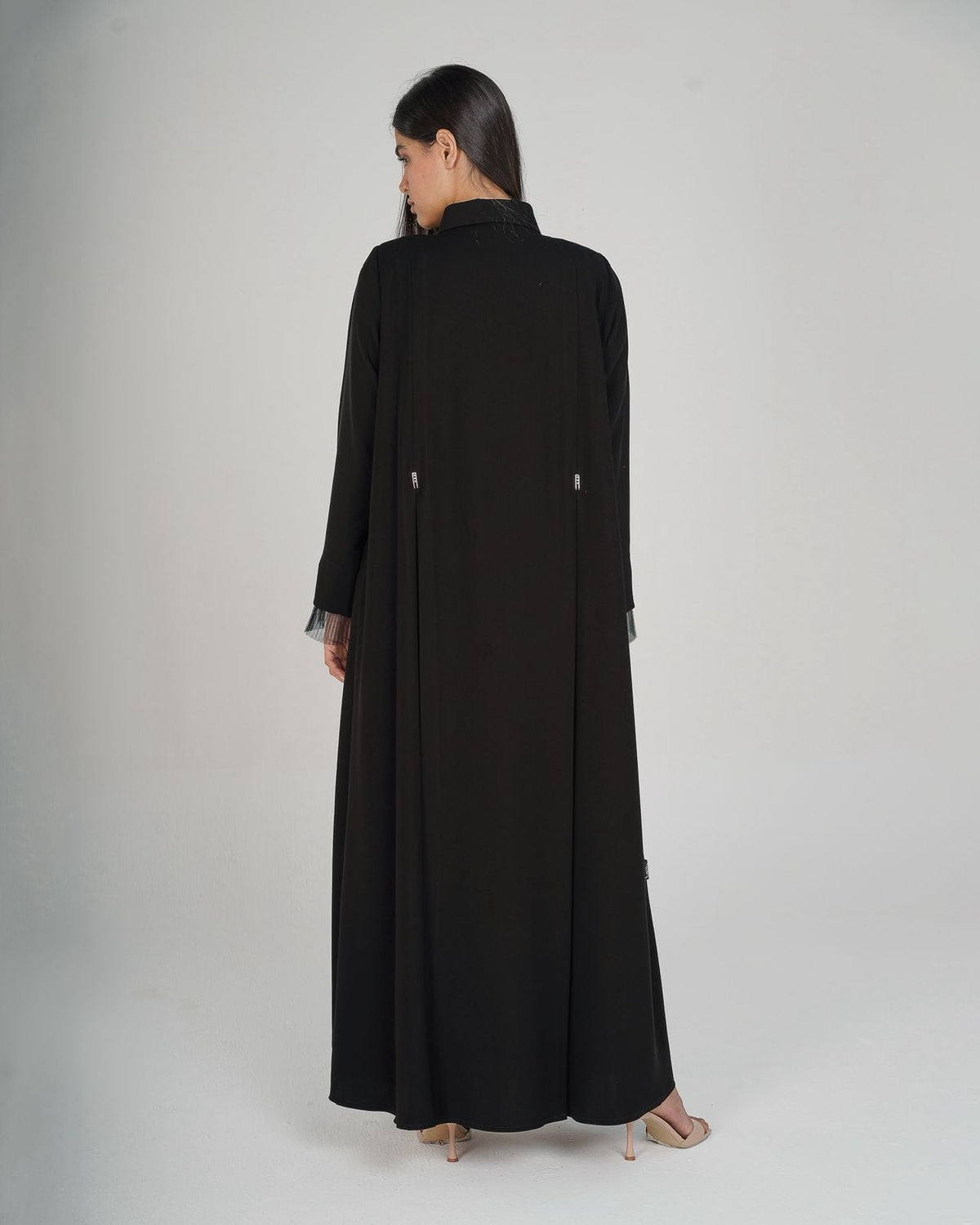 Black Crepe Abaya Classic Collar Dar Al Mutahajiba