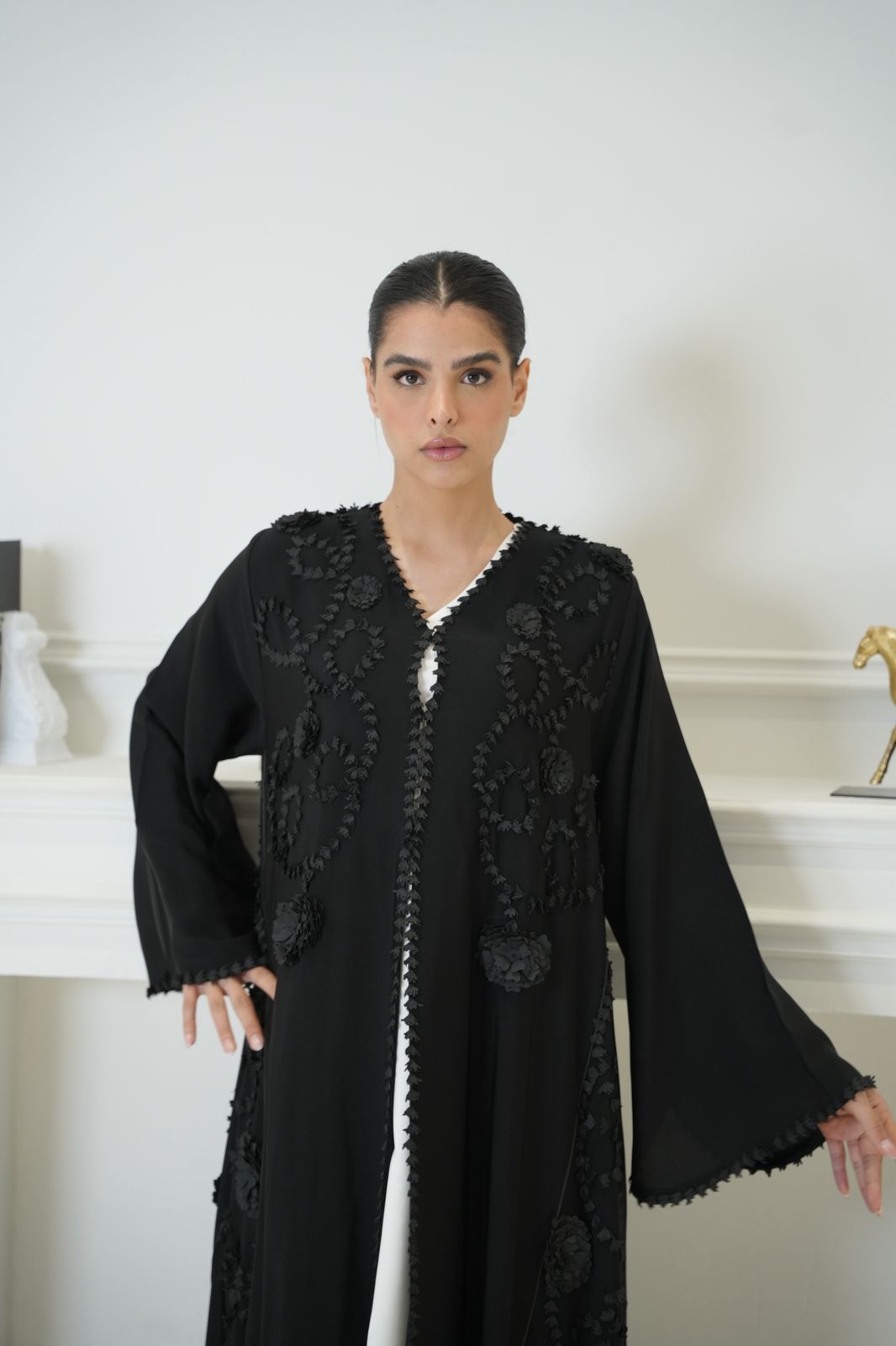 Black 3D Abaya Dar Al Mutahajiba