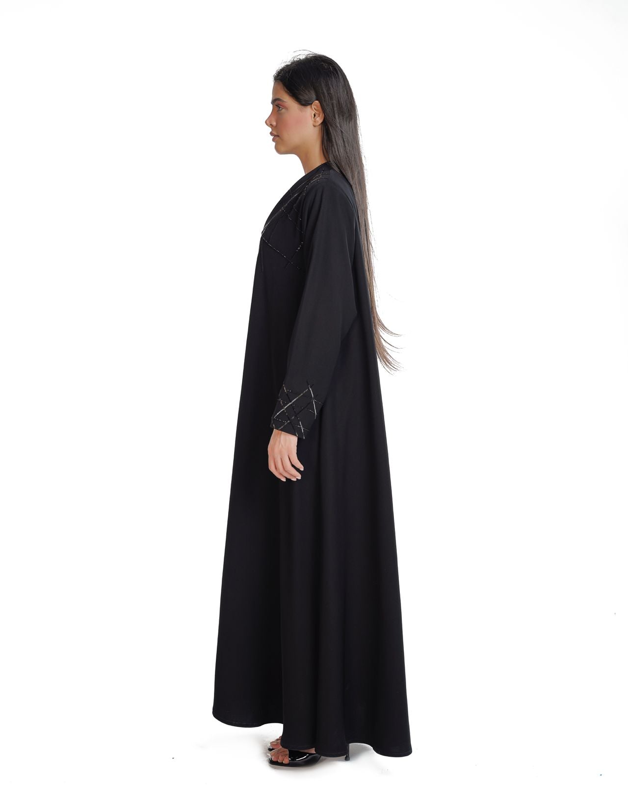 Layali Abaya  لمسة ليلية من الاناقة