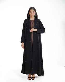 Noor Abaya – رمز الاناقة و البساطة